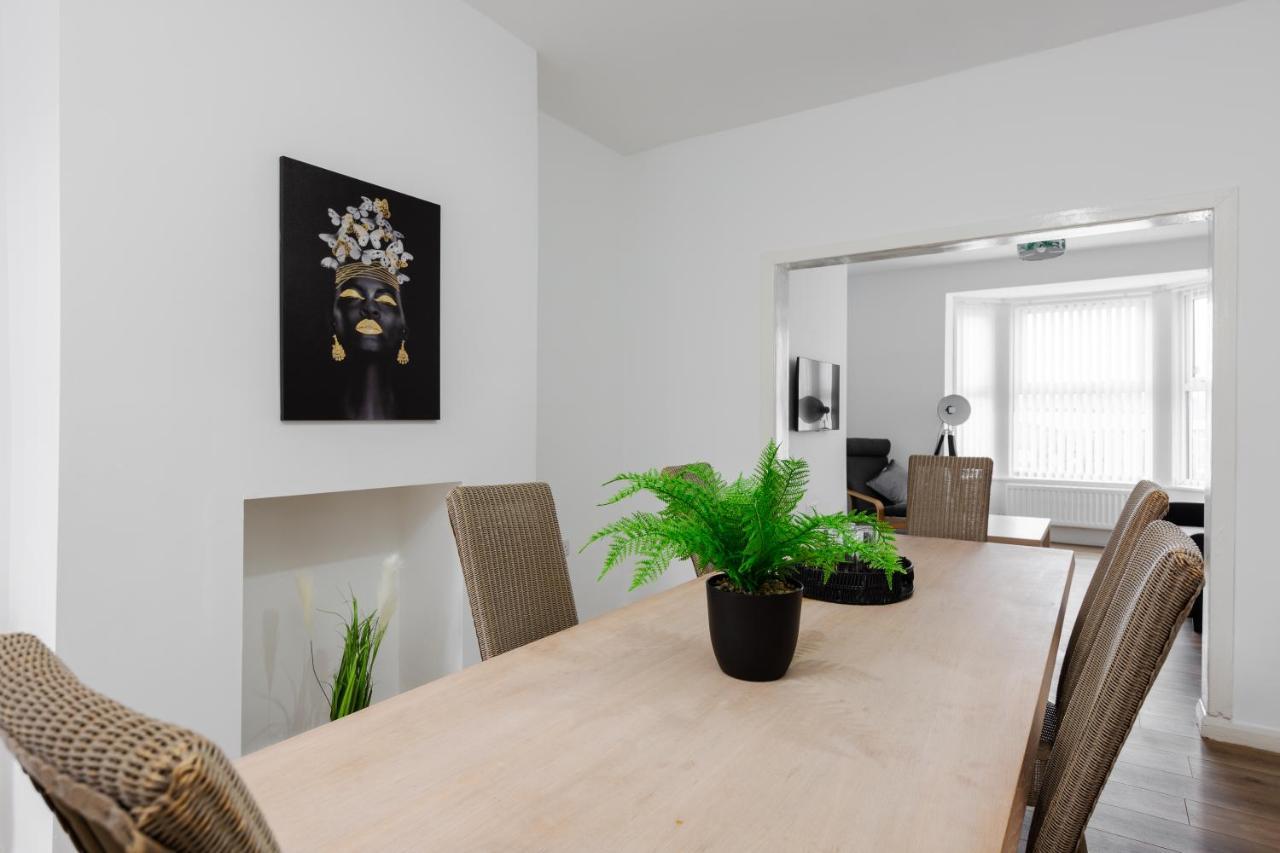 Clayton House - Spacious Home Near Etihad Stadium Манчестър Екстериор снимка