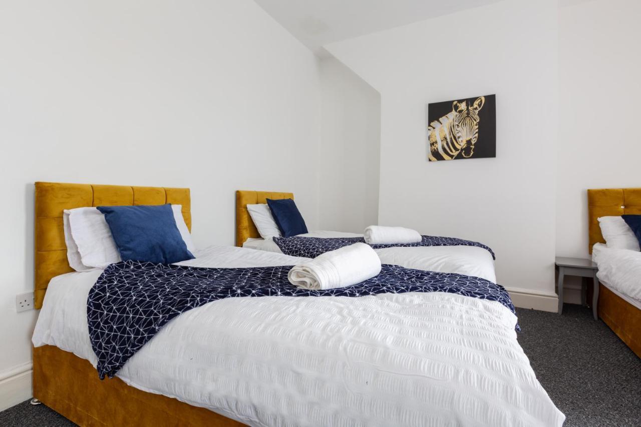 Clayton House - Spacious Home Near Etihad Stadium Манчестър Екстериор снимка