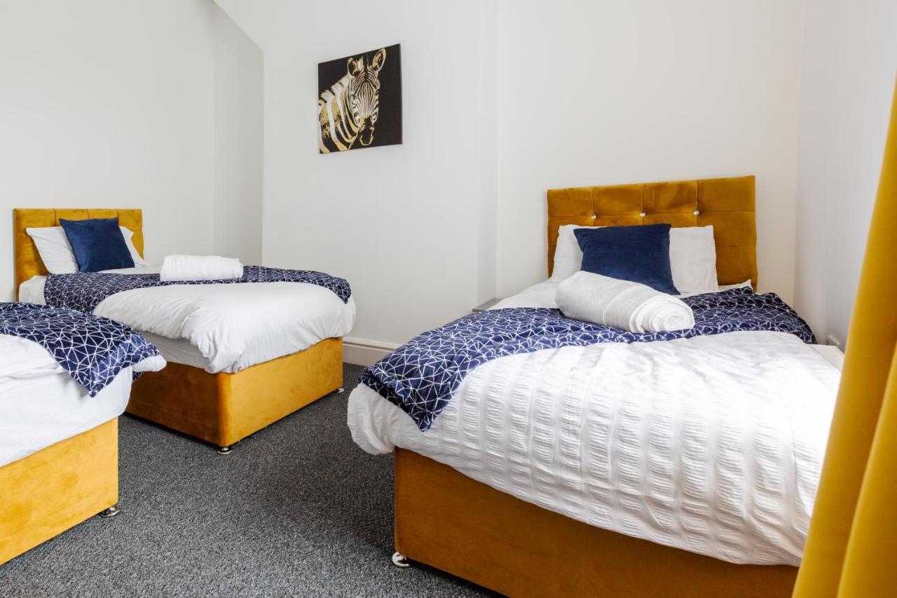 Clayton House - Spacious Home Near Etihad Stadium Манчестър Екстериор снимка